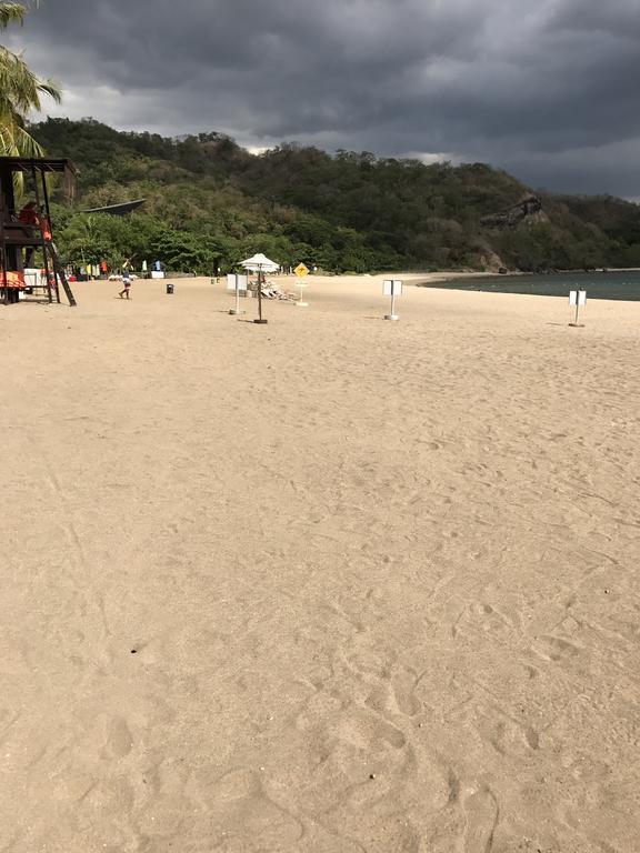Pico Beach Front Condo Nasugbu Eksteriør bilde